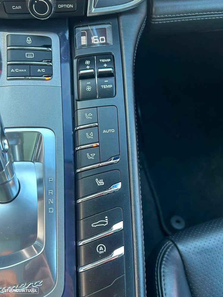 Porsche Panamera Platinum Edition - 30