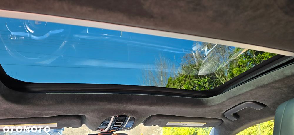 Porsche Panamera Turbo S - 11