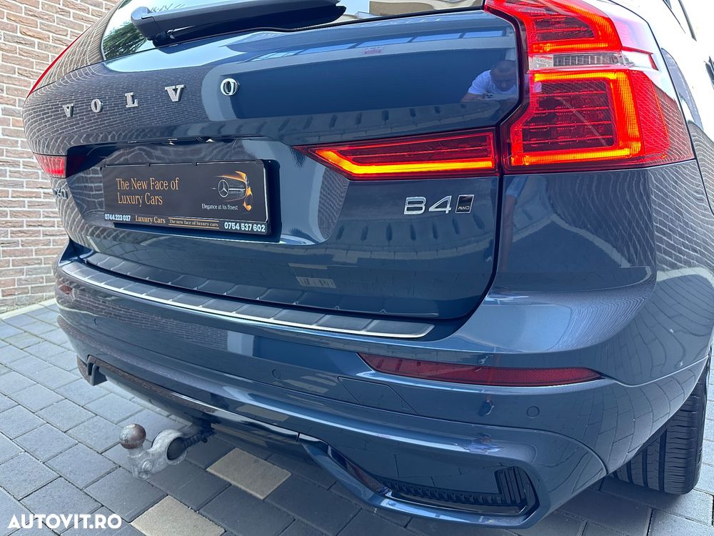 Volvo XC 60 B4 MHEV AT8 AWD R-Design - 6