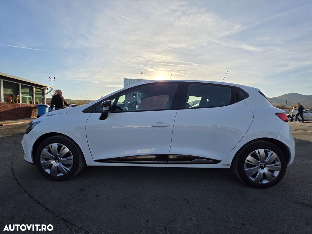 Renault Clio 1.2 16V 75 Limited - 5