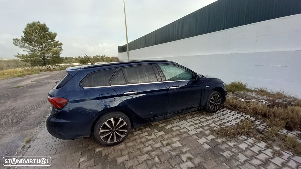 Fiat Tipo Station Wagon 1.6 M-Jet Lounge Tech DCT - 3