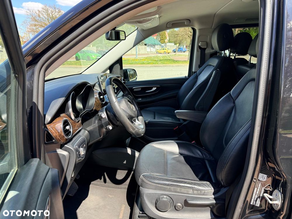 Mercedes-Benz Klasa V 250 (BlueTEC) d lang 7G-TRONIC - 17