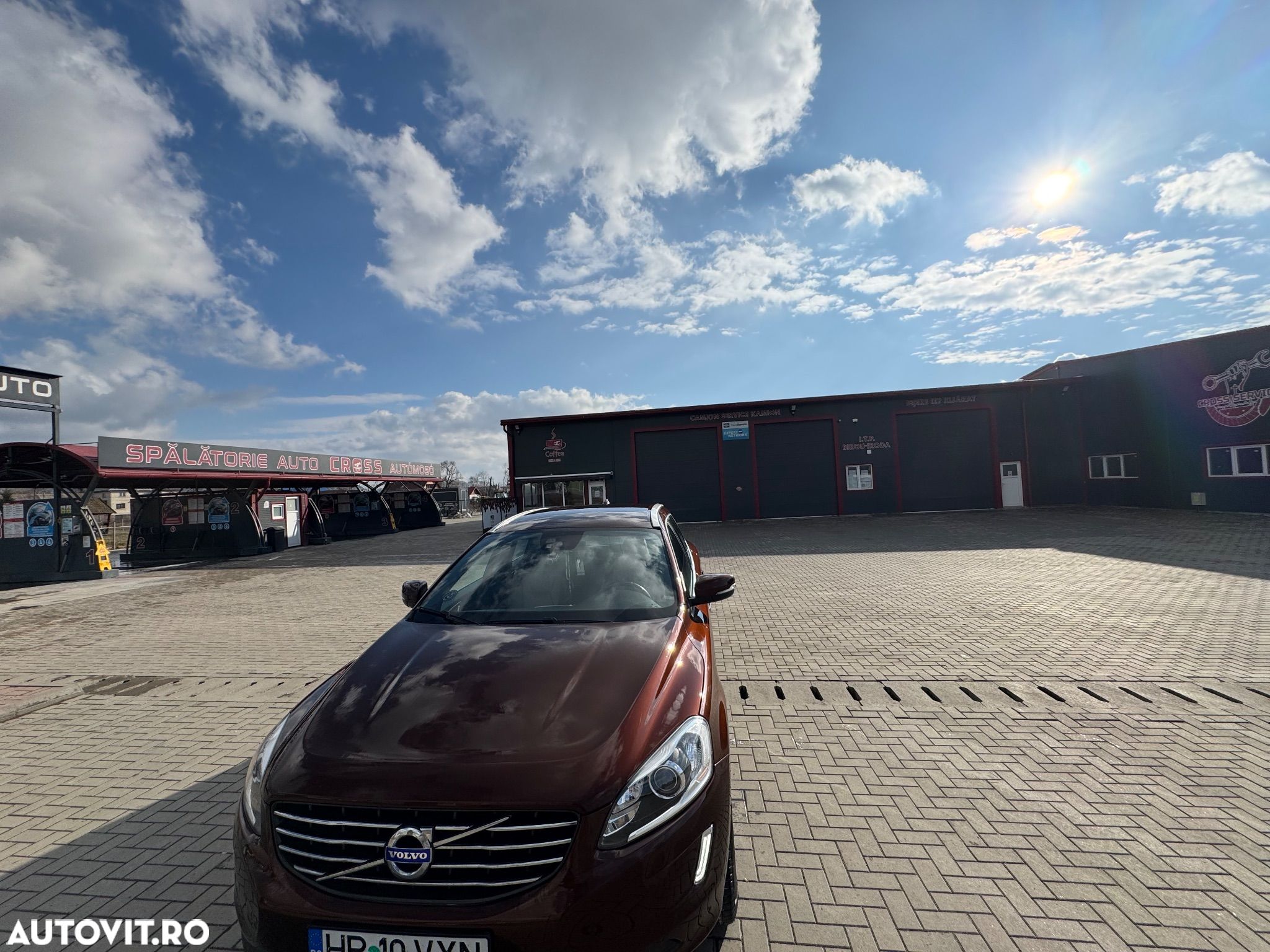 Volvo XC 60 D5 AWD Aut. Momentum - 1