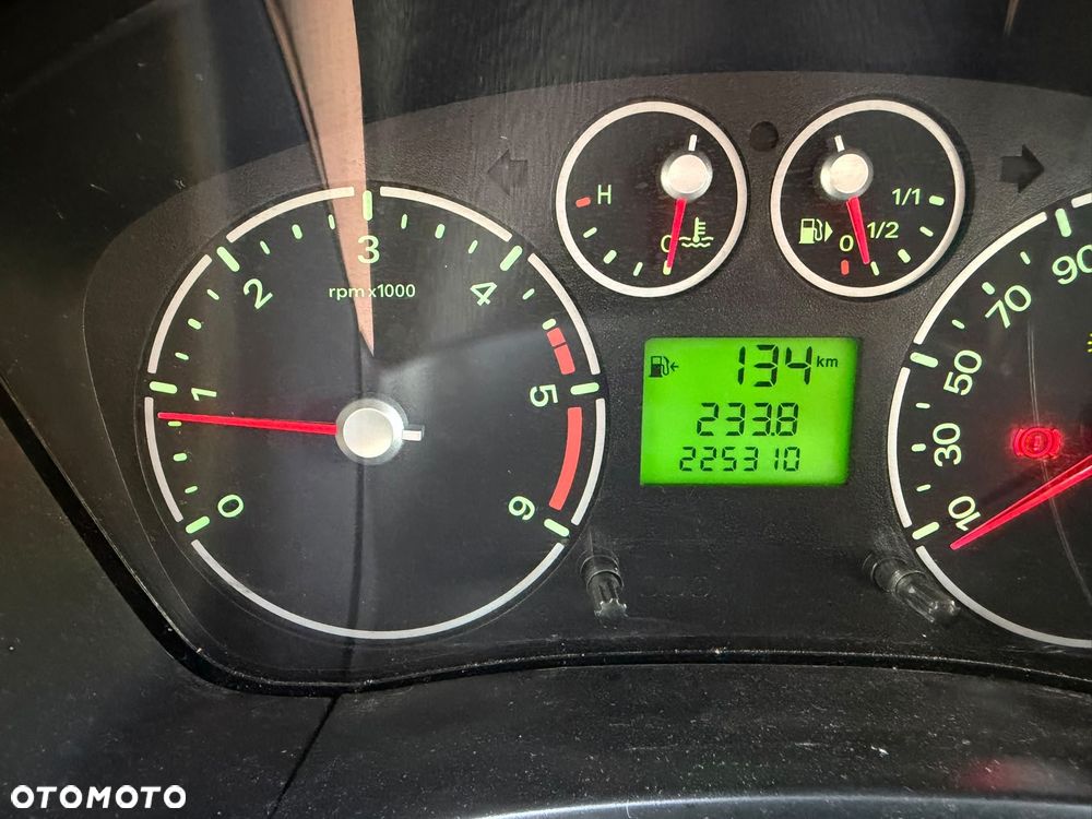 Ford Transit Connect - 19