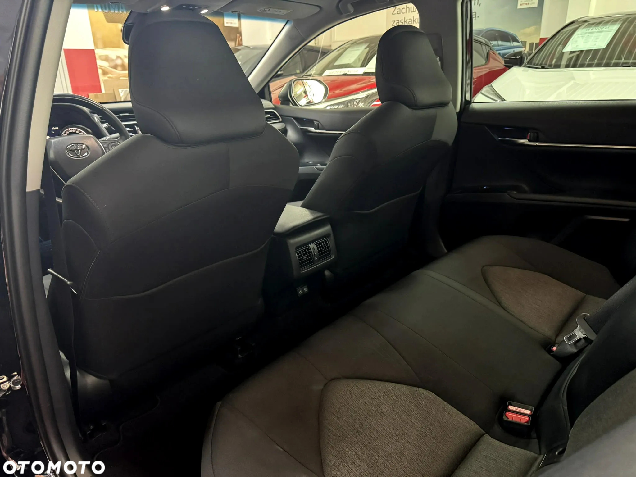 Toyota Camry 2.5 Hybrid Comfort CVT - 13