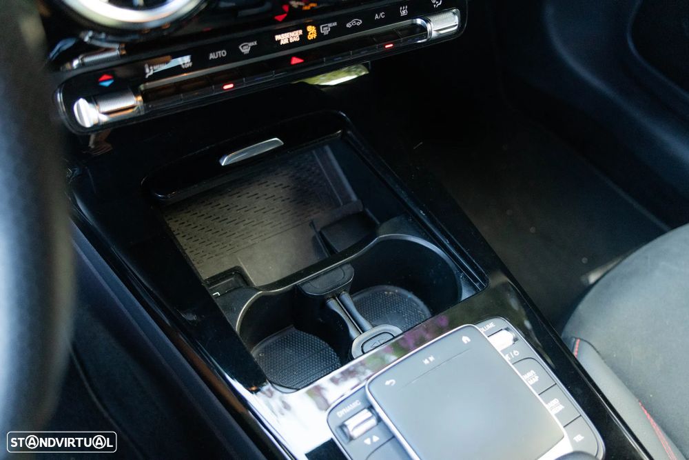 Mercedes-Benz CLA 250 e Shooting Brake AMG Line - 29