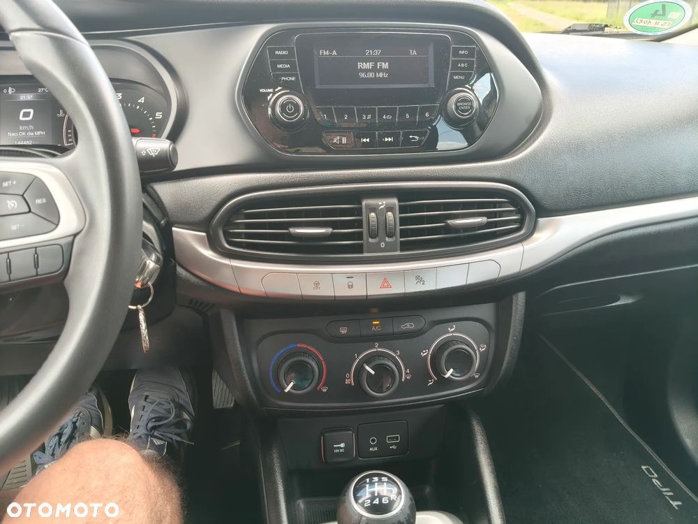 Fiat Tipo 1.4 16V More - 8
