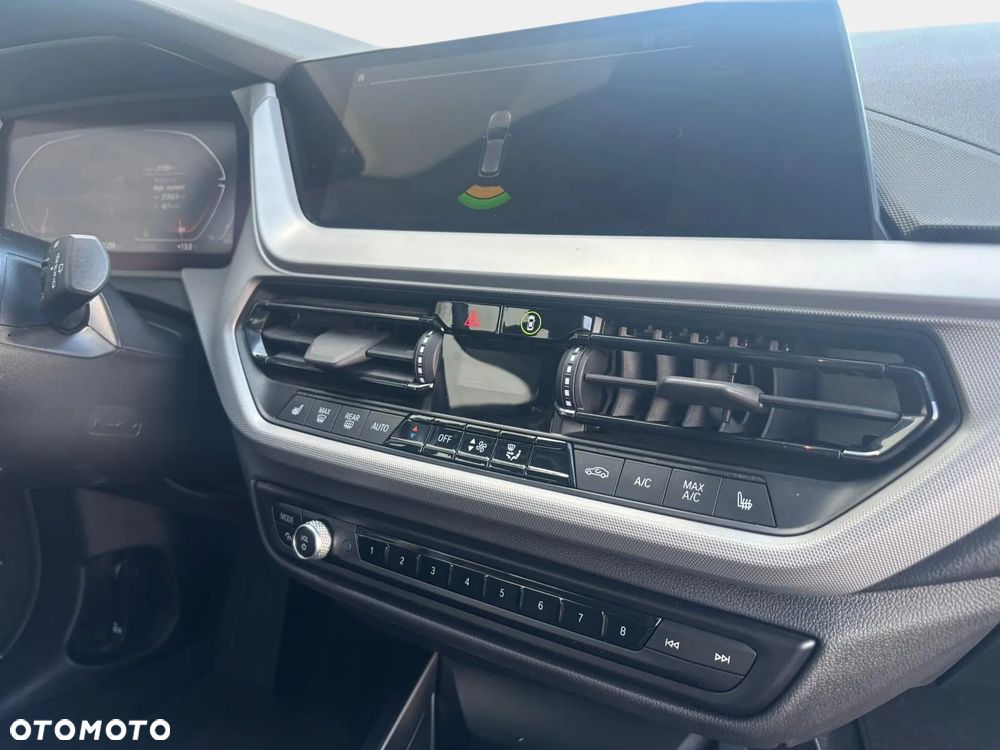 BMW Seria 1 118i Advantage - 26