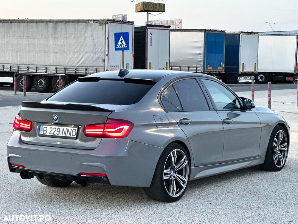 BMW Seria 3 320i AT - 4