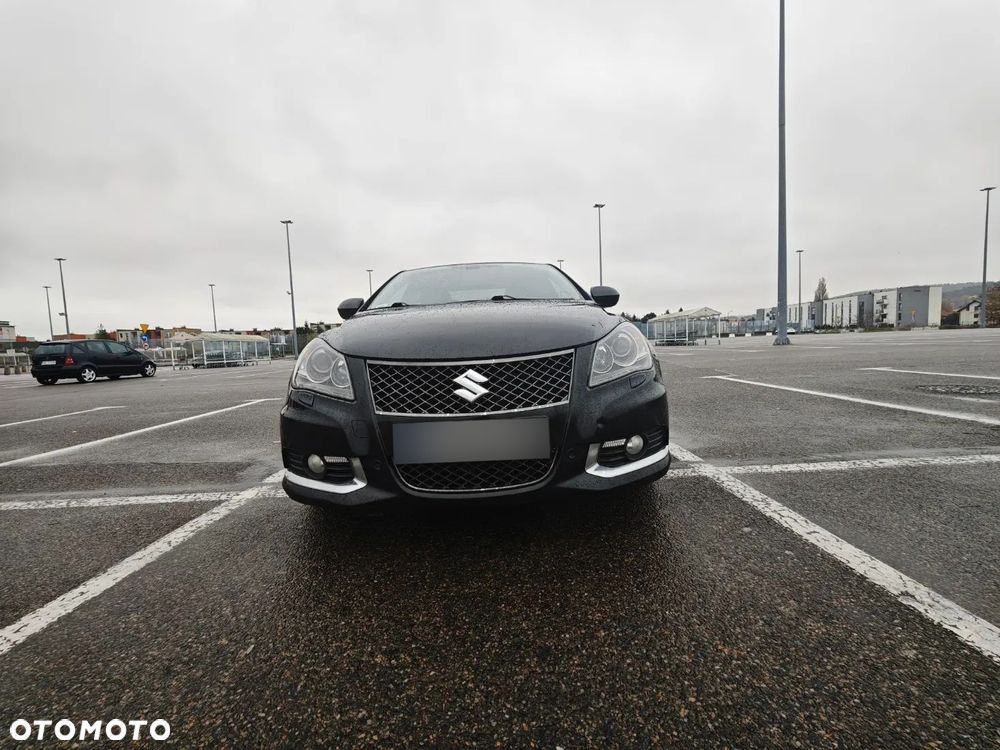 Suzuki Kizashi 2.4 Sport 4WD CVT - 3