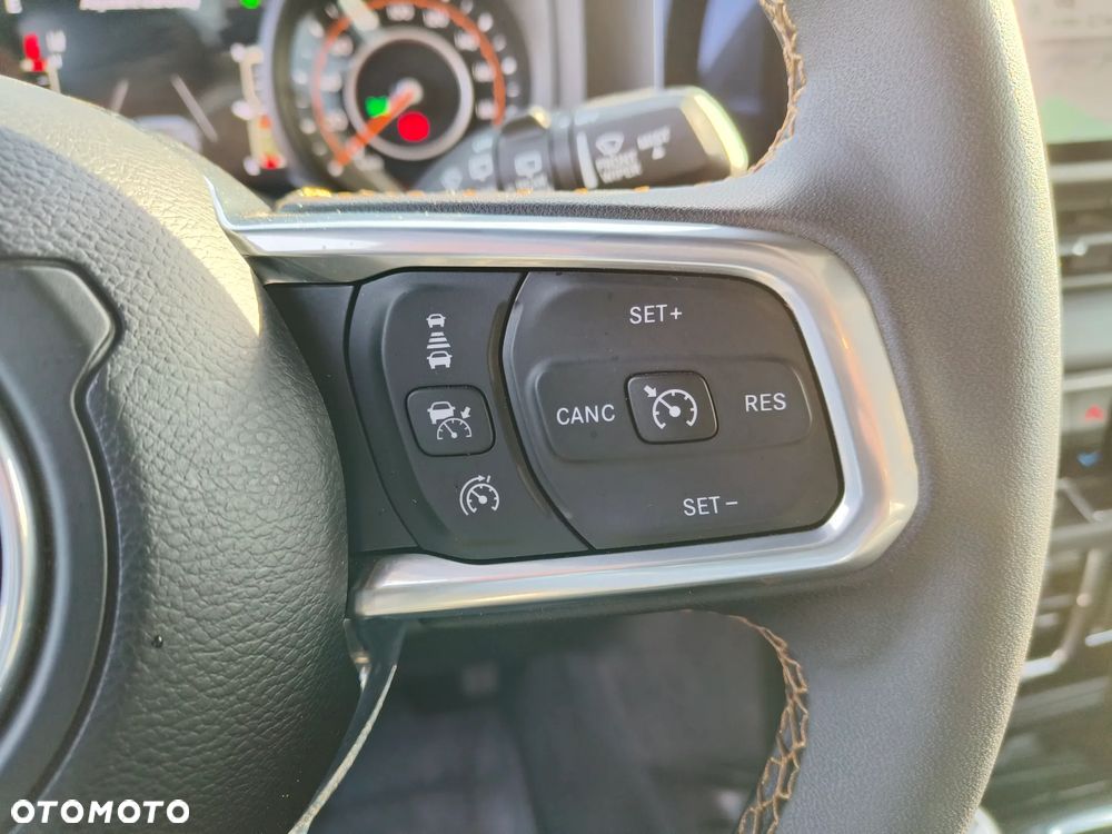 Jeep Wrangler Unlimited GME 2.0 Turbo Sahara - 10