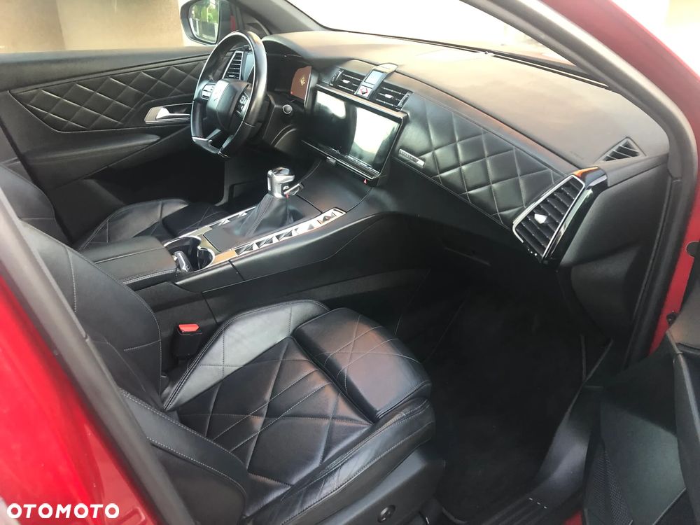 DS Automobiles DS 7 Crossback - 11