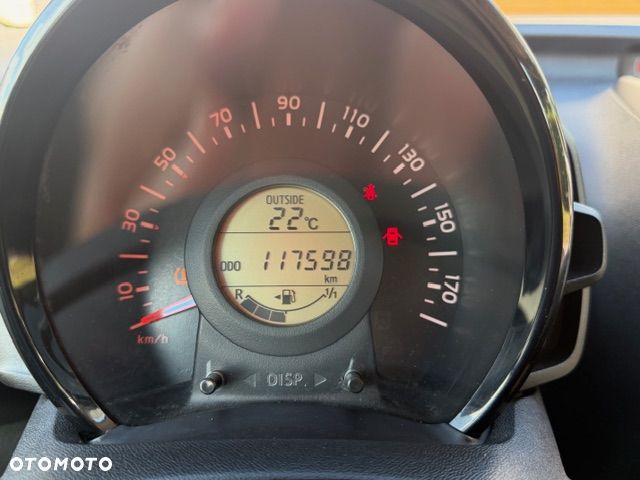 Toyota Aygo x - 19