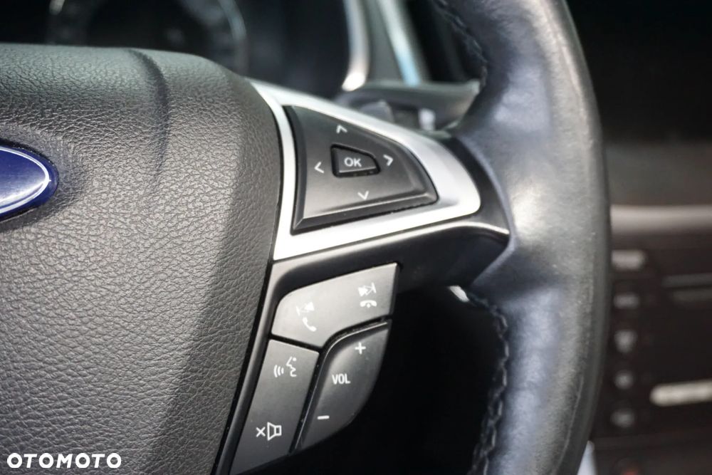 Ford Edge 2.0 TDCi Bi-Turbo 4x4 Sport - 36