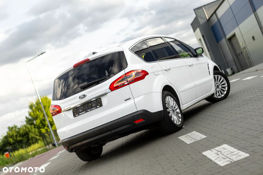 Ford S-Max - 16