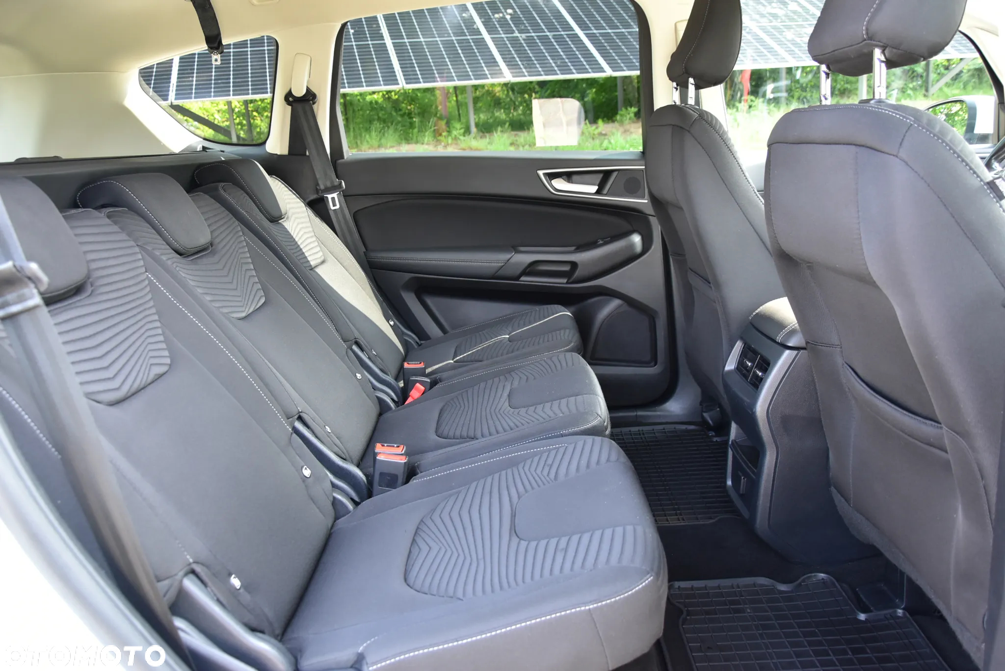 Ford S-Max 2.0 EcoBlue Titanium - 12