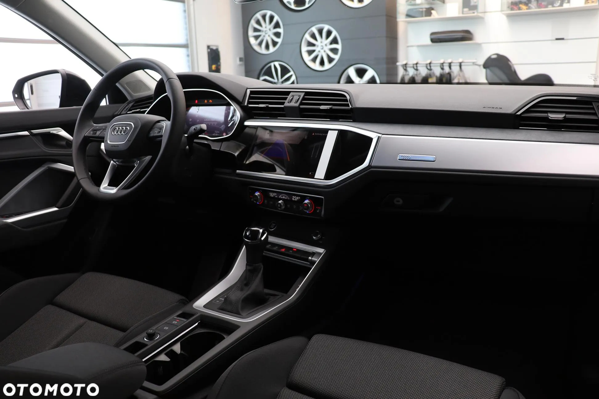 Audi Q3 Sportback - 15