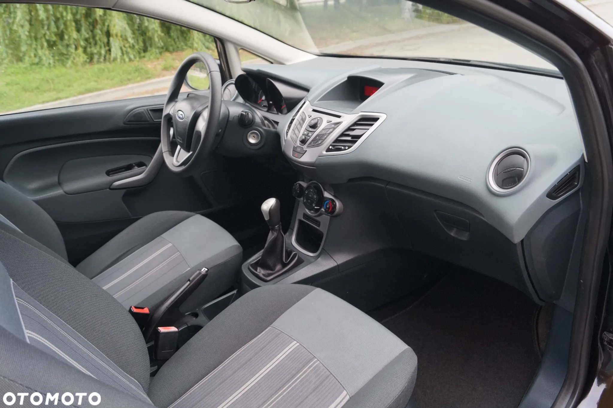 Ford Fiesta 1.25 Trend - 8