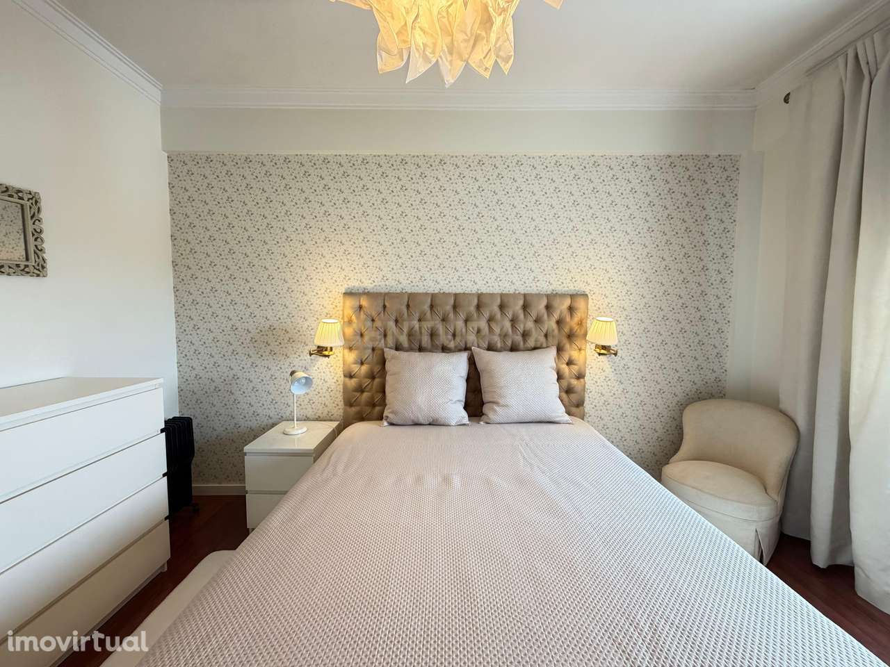 T3 convertido em T2 com vista desafogada e excelente luminosidade | Sã - Grande imagem: 4/30