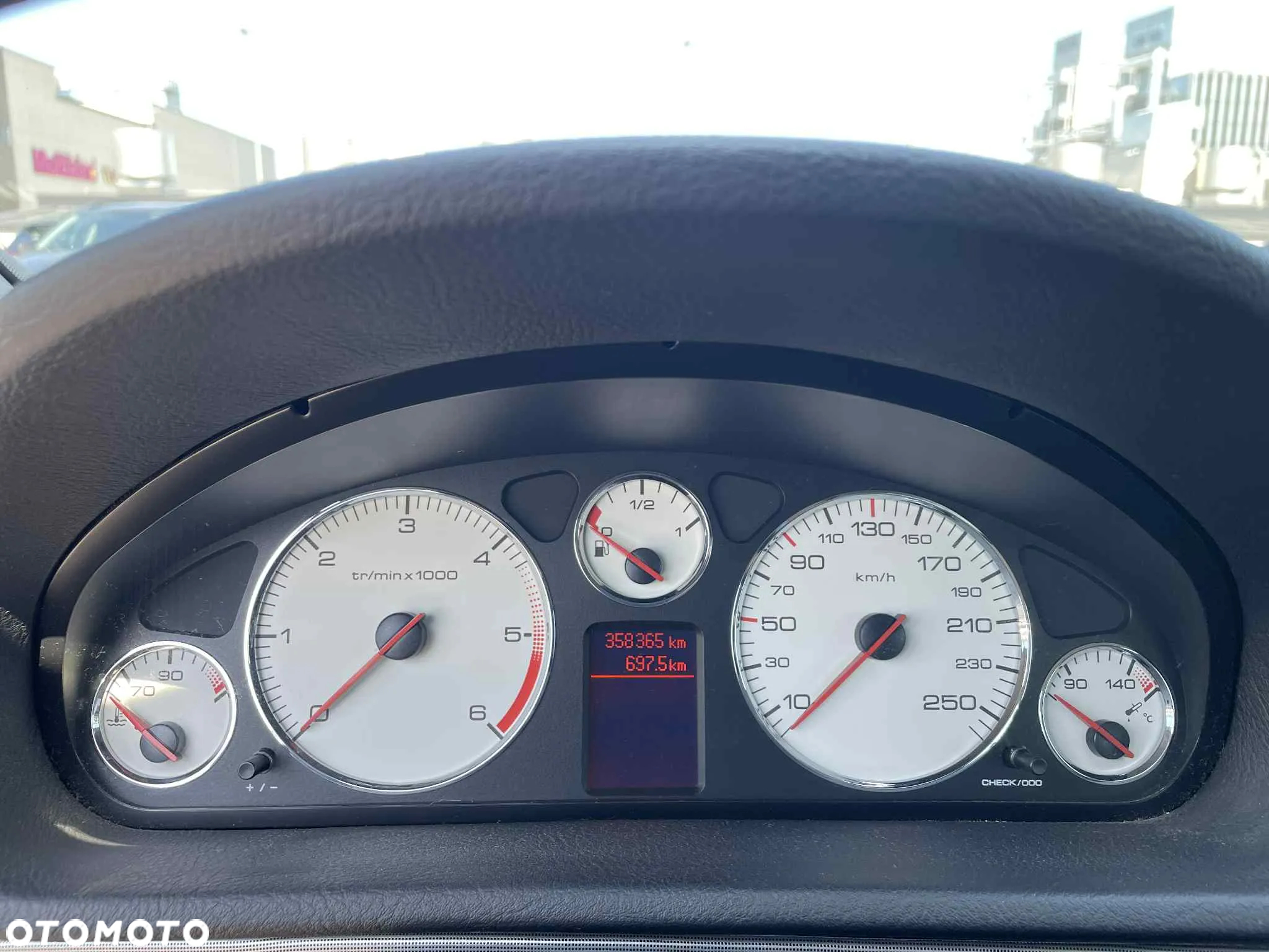 Peugeot 407 - 11