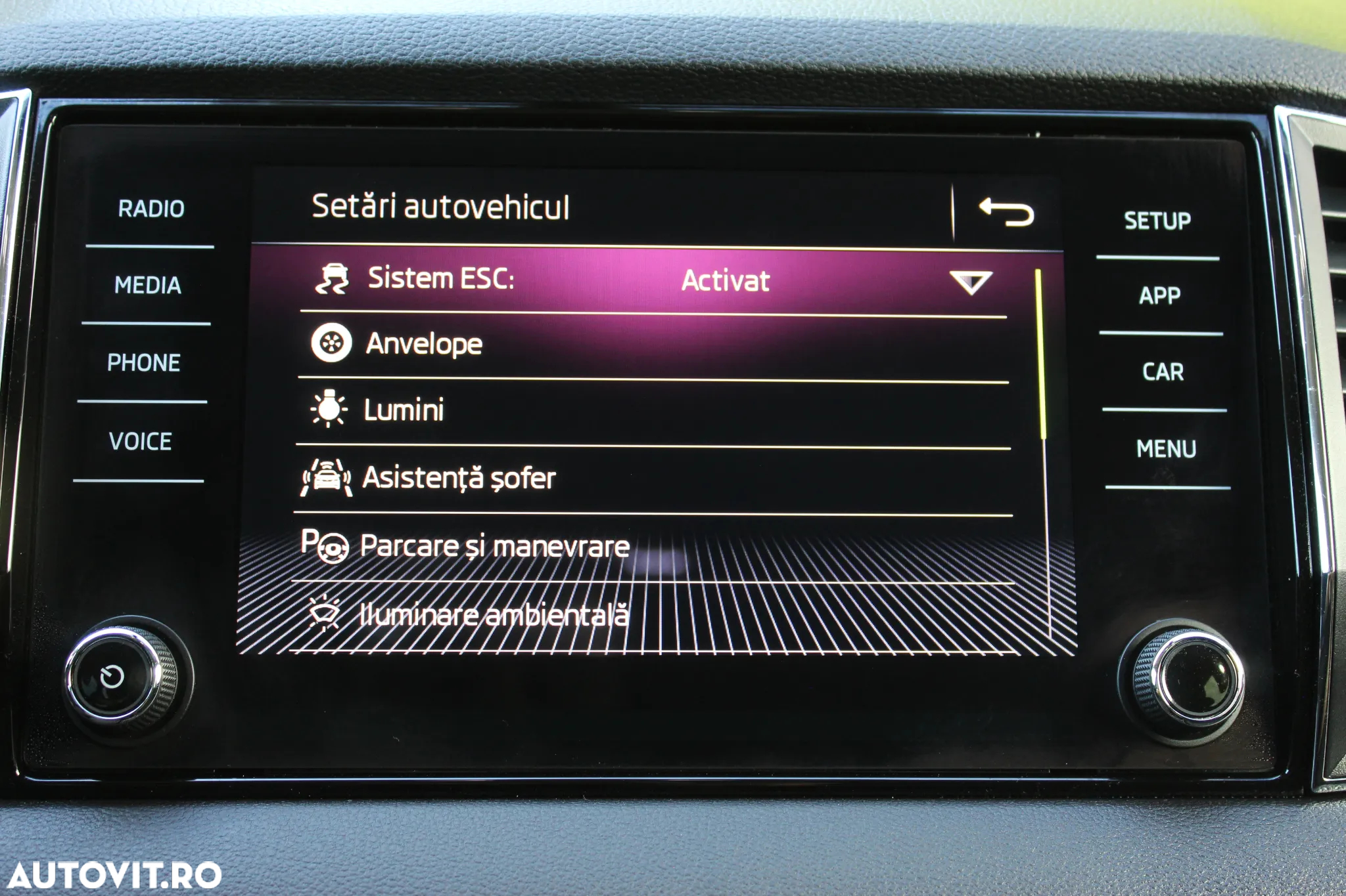 Skoda Karoq 1.5 TSI DSG Ambition - 24