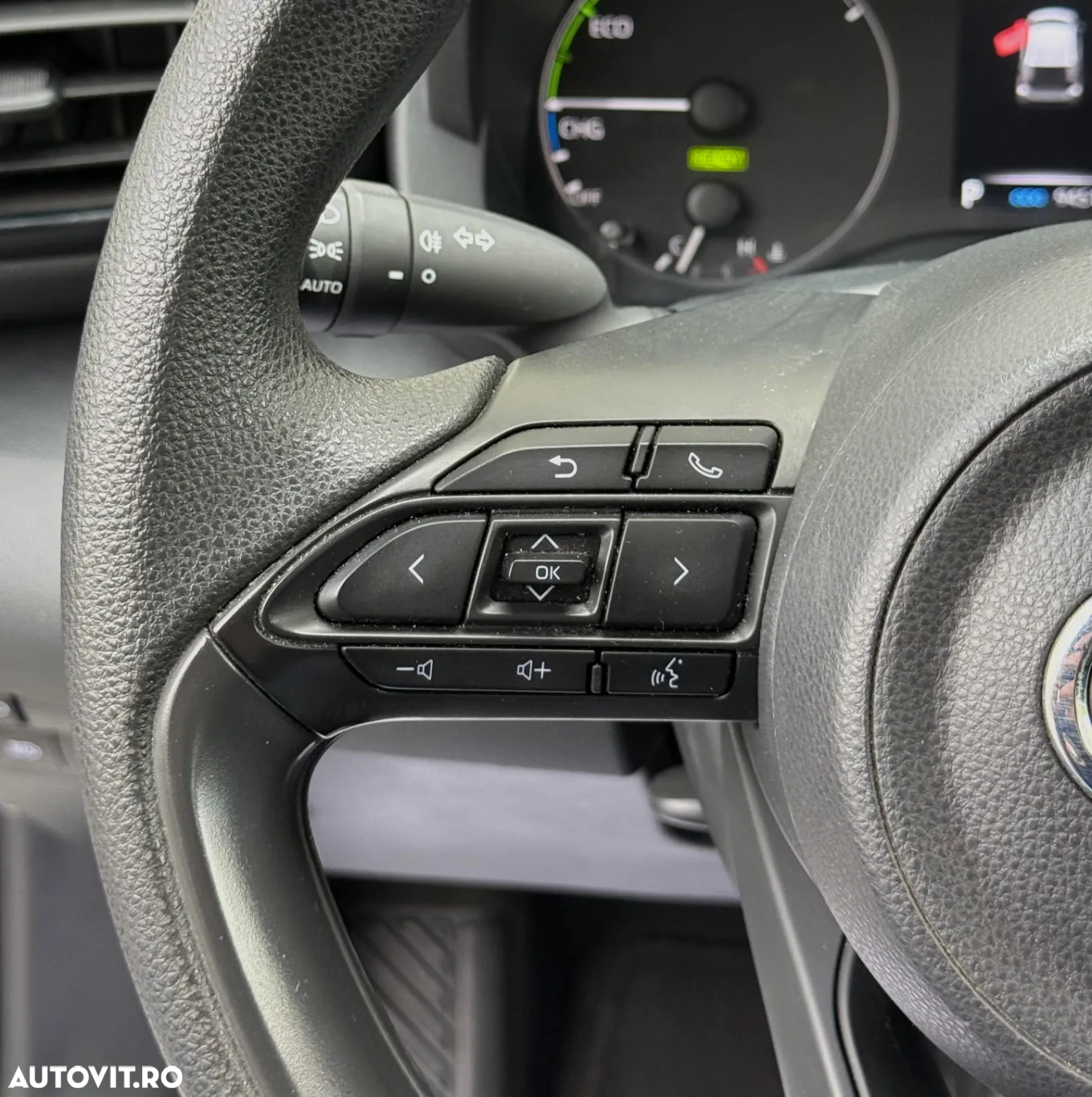 Toyota Yaris 1.5 VVT-i HSD Dynamic - 21