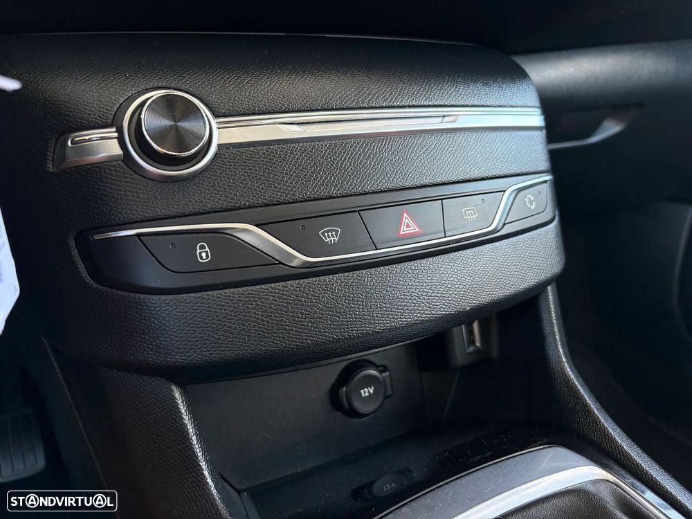 Peugeot 308 SW BlueHDi 130 Stop & Start Active Pack - 21