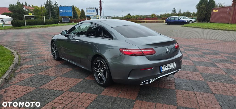Mercedes-Benz Klasa E 220 d Coupe 4-Matic 9G-TRONIC - 7