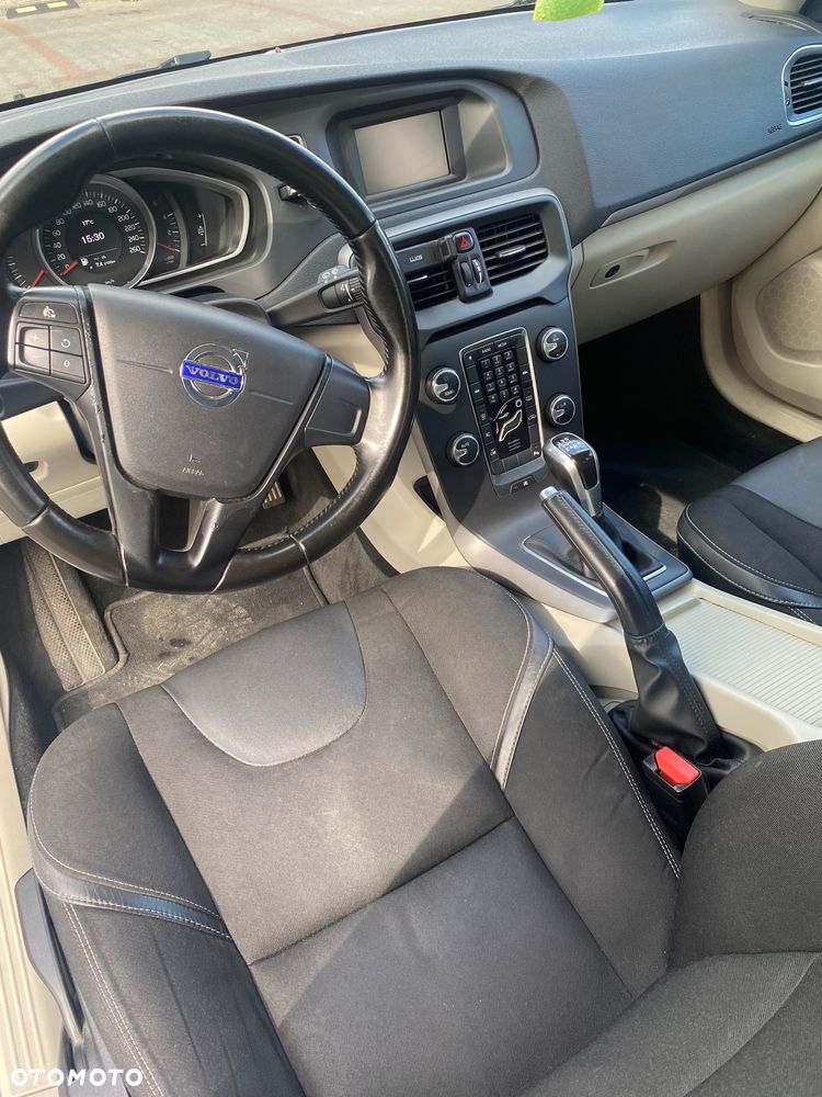 Volvo V40 D3 Drive-E Kinetic - 3