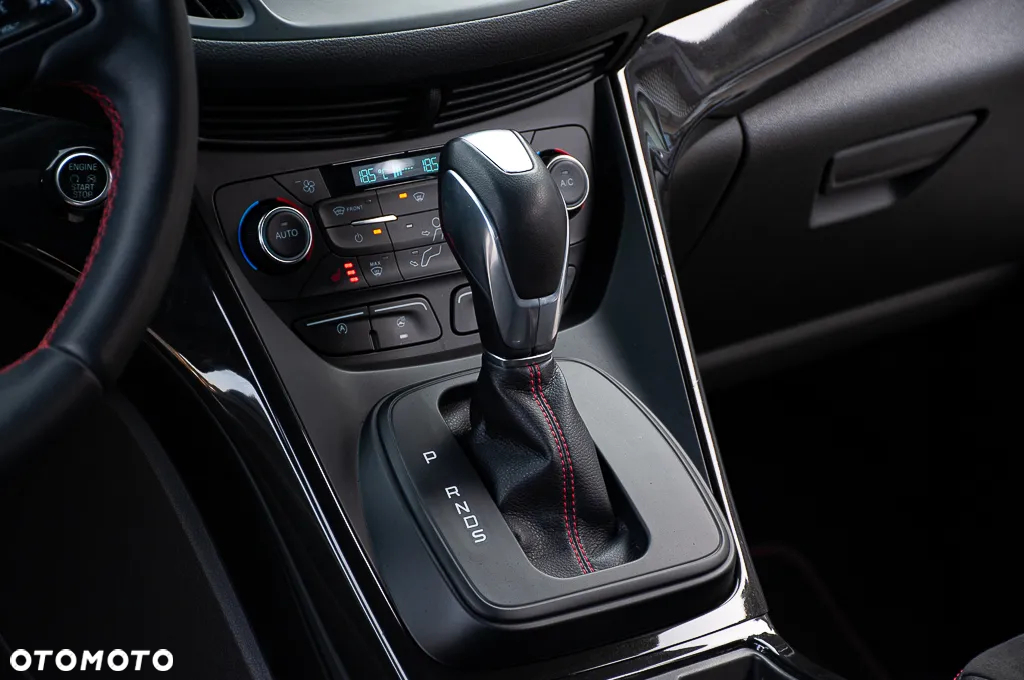 Ford Kuga 1.5 EcoBoost 4x4 ST-Line - 13