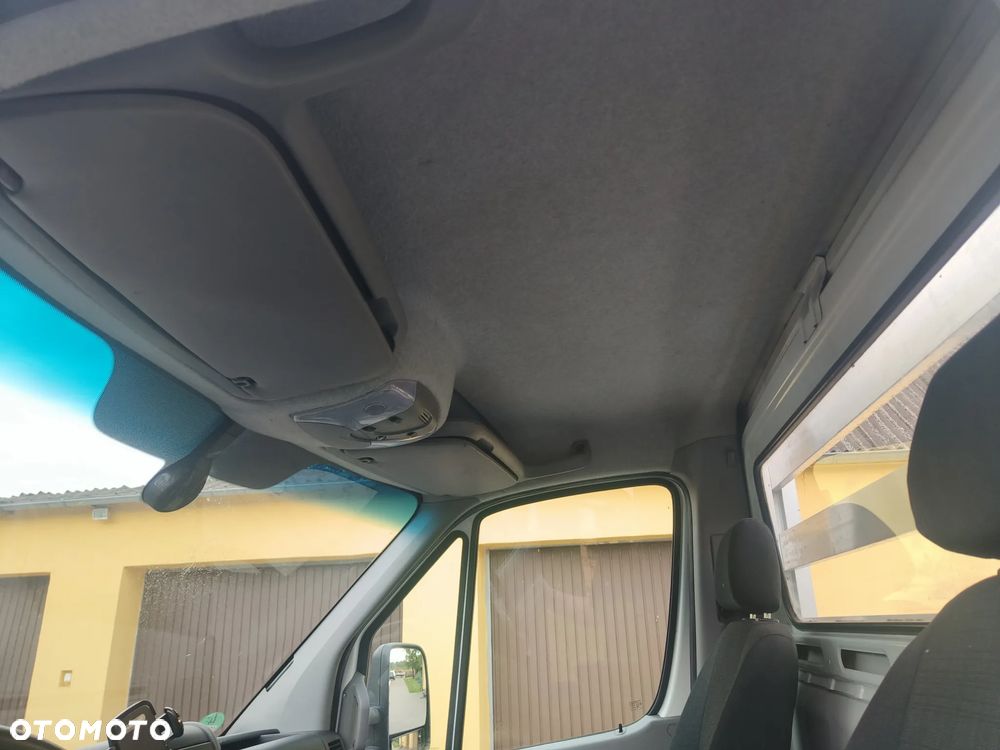 Mercedes-Benz Sprinter - 26