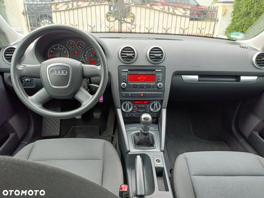 Audi A3 Sportback - 4