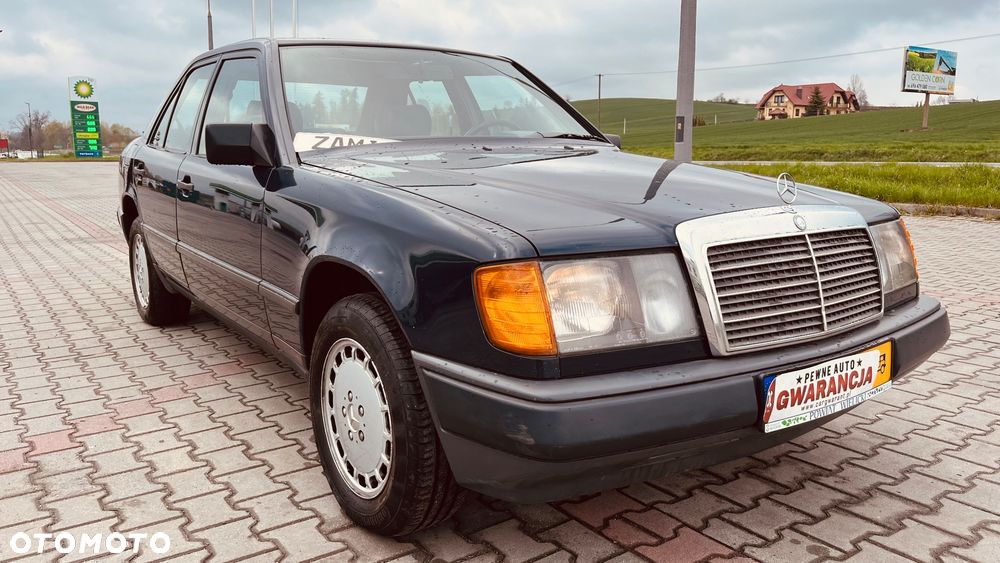 Mercedes-Benz W124 (1984-1993) - 28