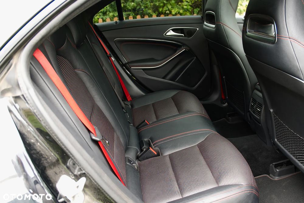 Mercedes-Benz CLA - 15