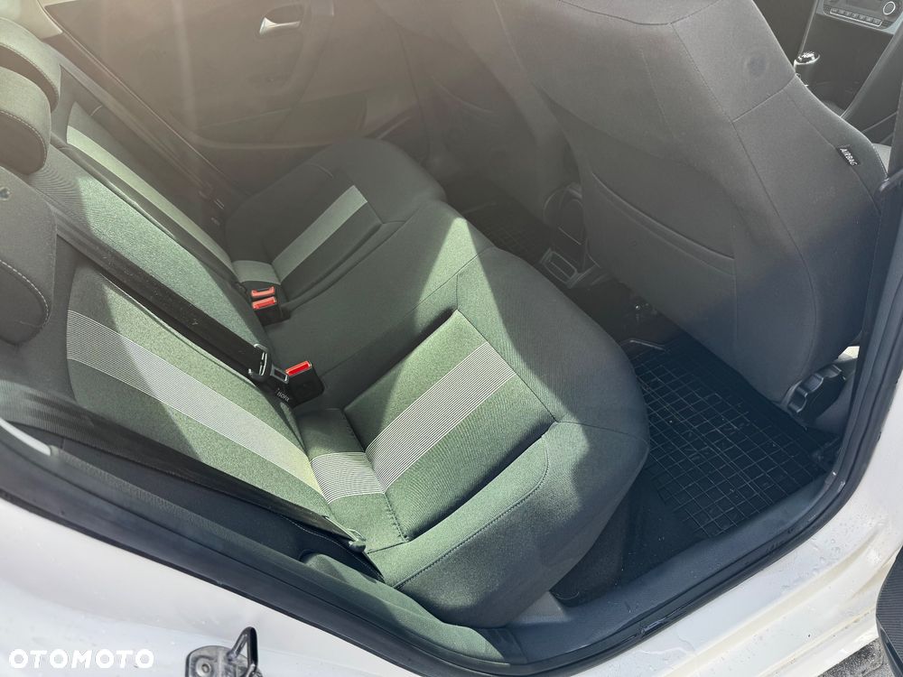 Volkswagen Polo 1.6 TDI Comfortline - 13