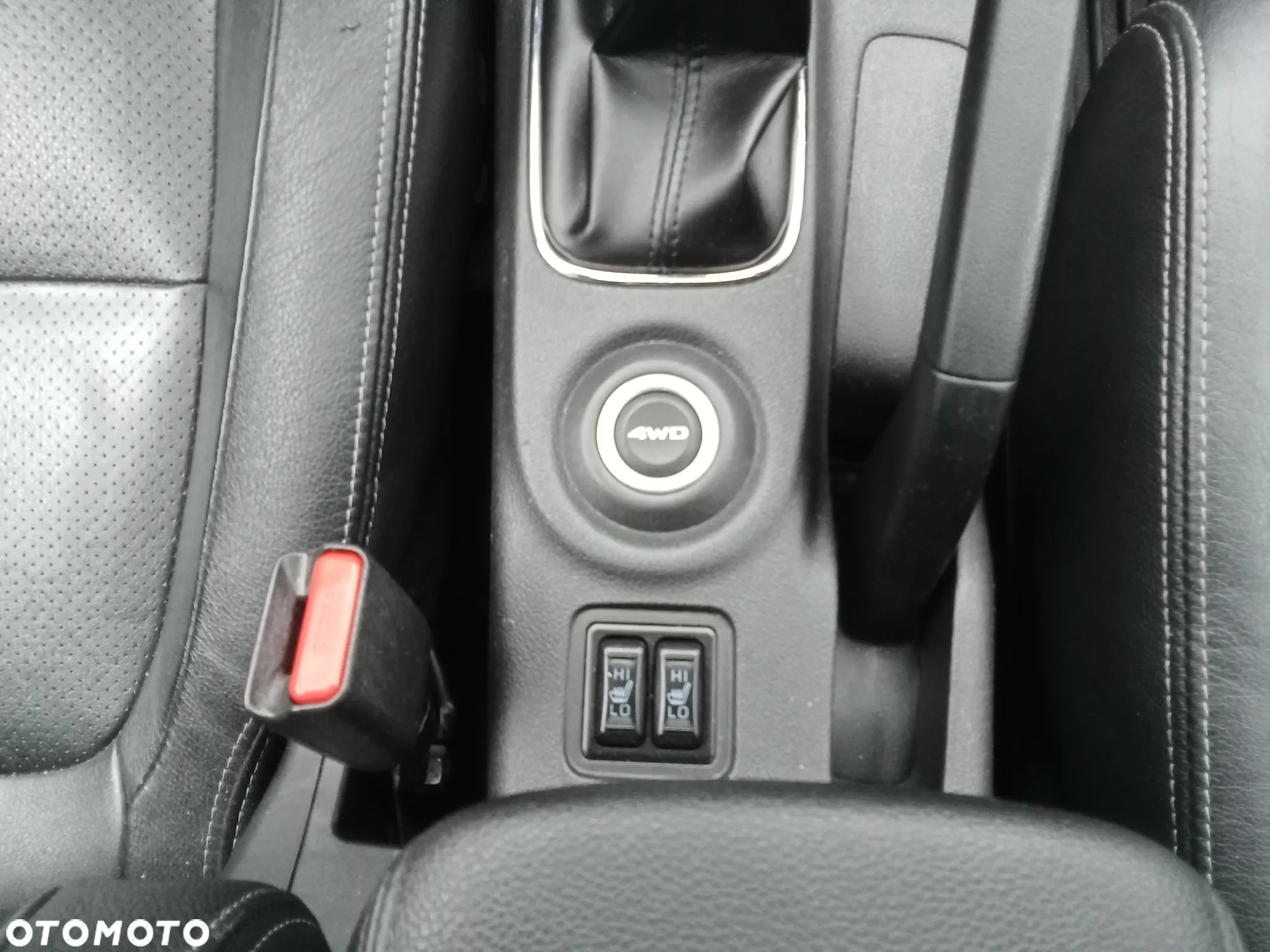 Mitsubishi Outlander 2.2 DI-D 4WD Intense - 16