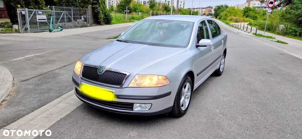 Skoda Octavia 2.0 TDI Elegance DSG - 1