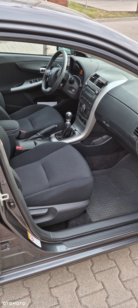 Toyota Corolla 1.6 Premium - 10