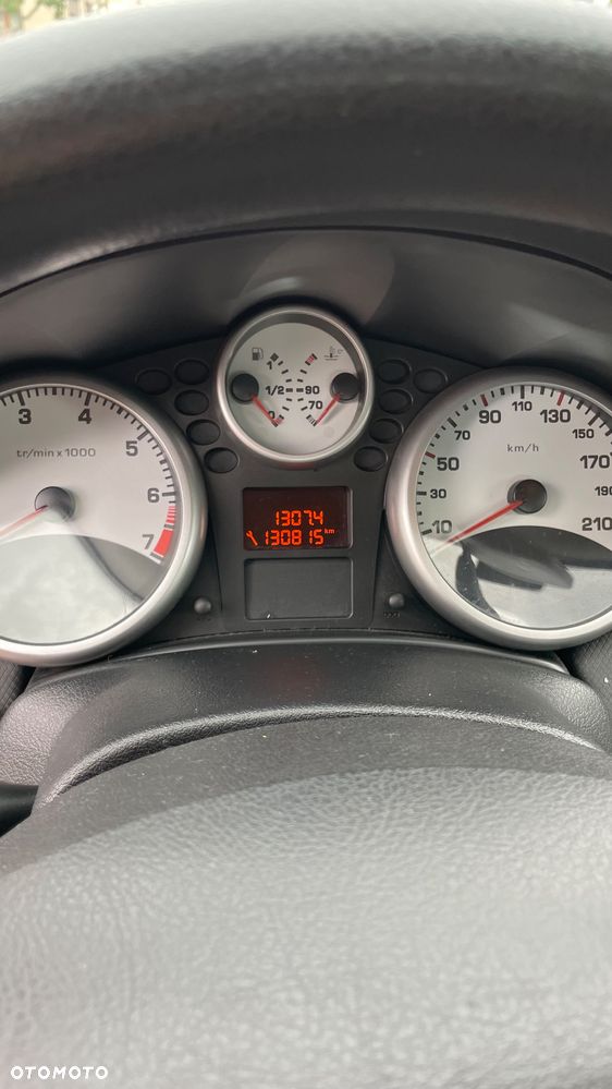 Peugeot 207 1.4 16V Trendy - 8