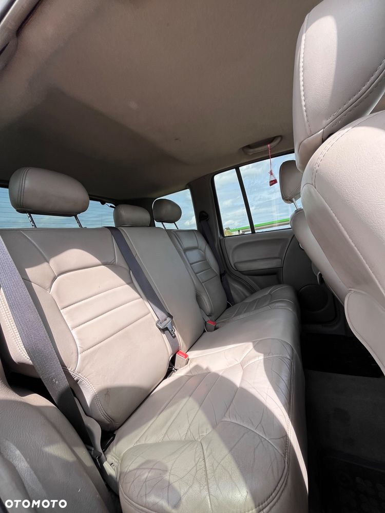 Jeep Cherokee 3.7L Limited - 8