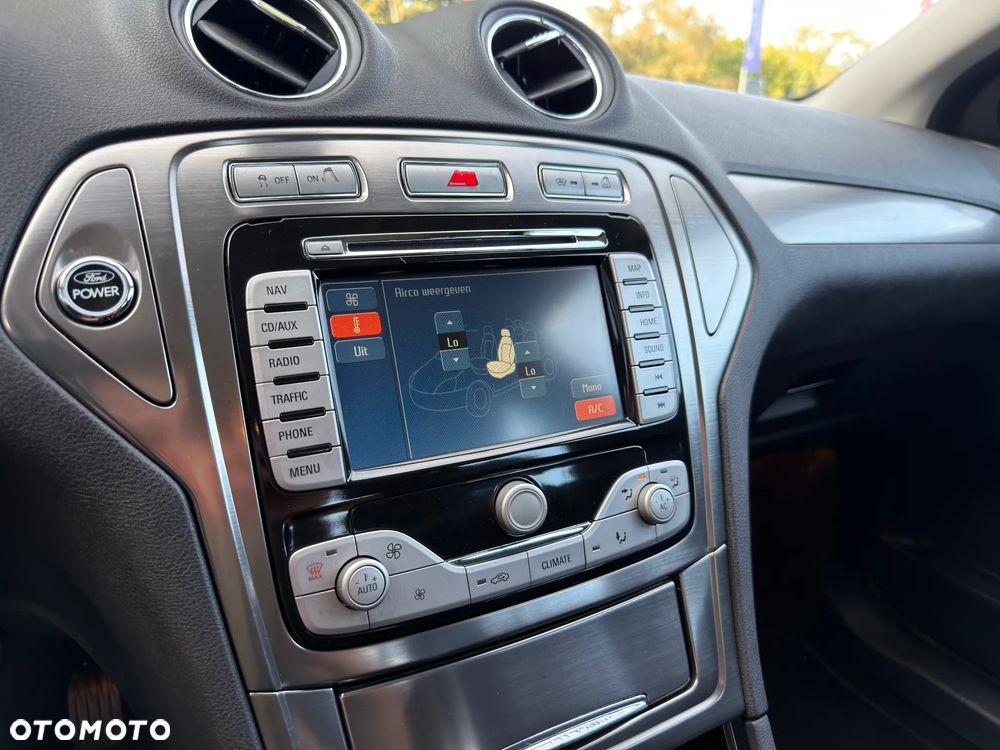 Ford Mondeo 2.0 Titanium X - 37