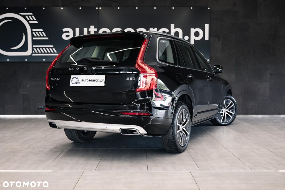 Volvo XC 90 B5 D AWD Momentum Pro - 5