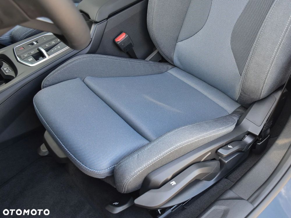 BMW Seria 2 216i - 21