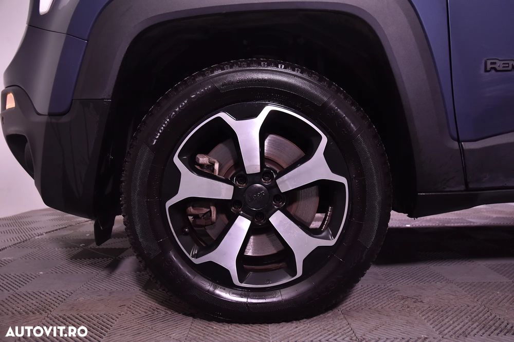 Jeep Renegade - 13