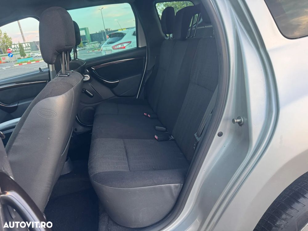 Dacia Duster 1.6 4x2 Prestige - 17