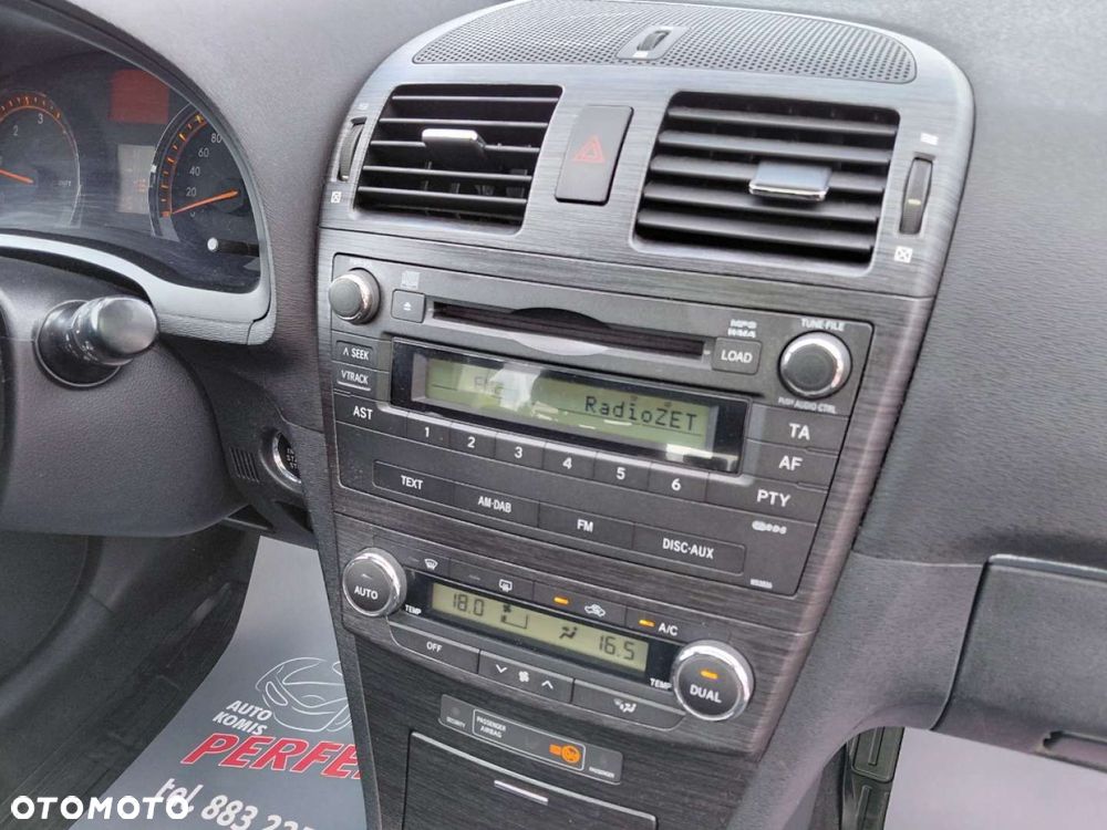 Toyota Avensis - 14