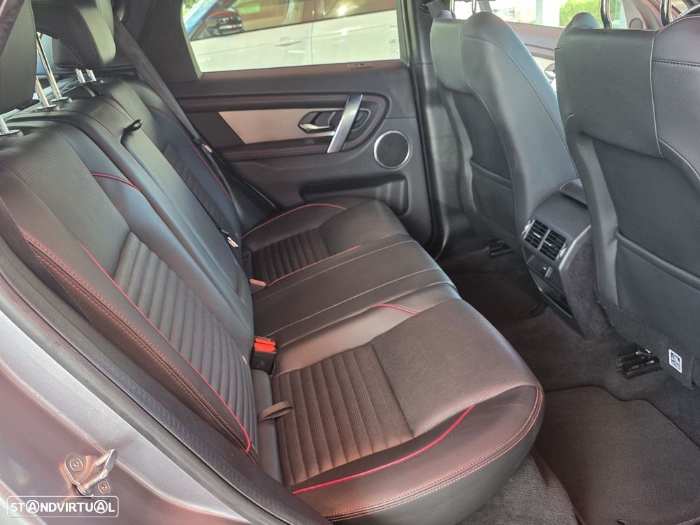Land Rover Discovery Sport 1.5 I3 P300e AWD R-Dynamic S - 19