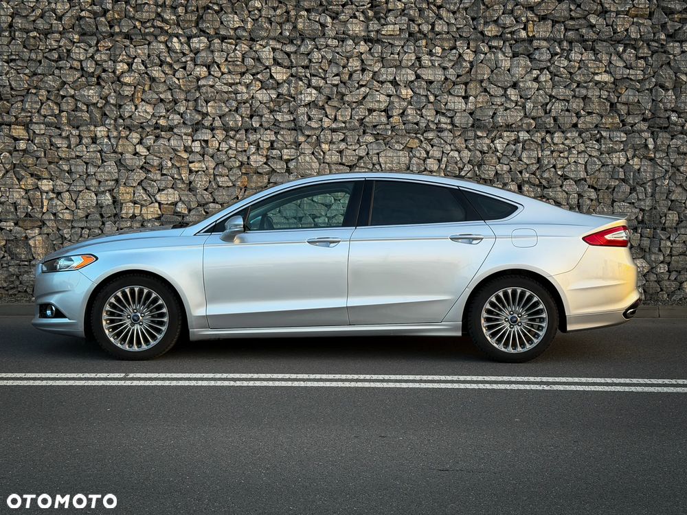 Ford Fusion - 12