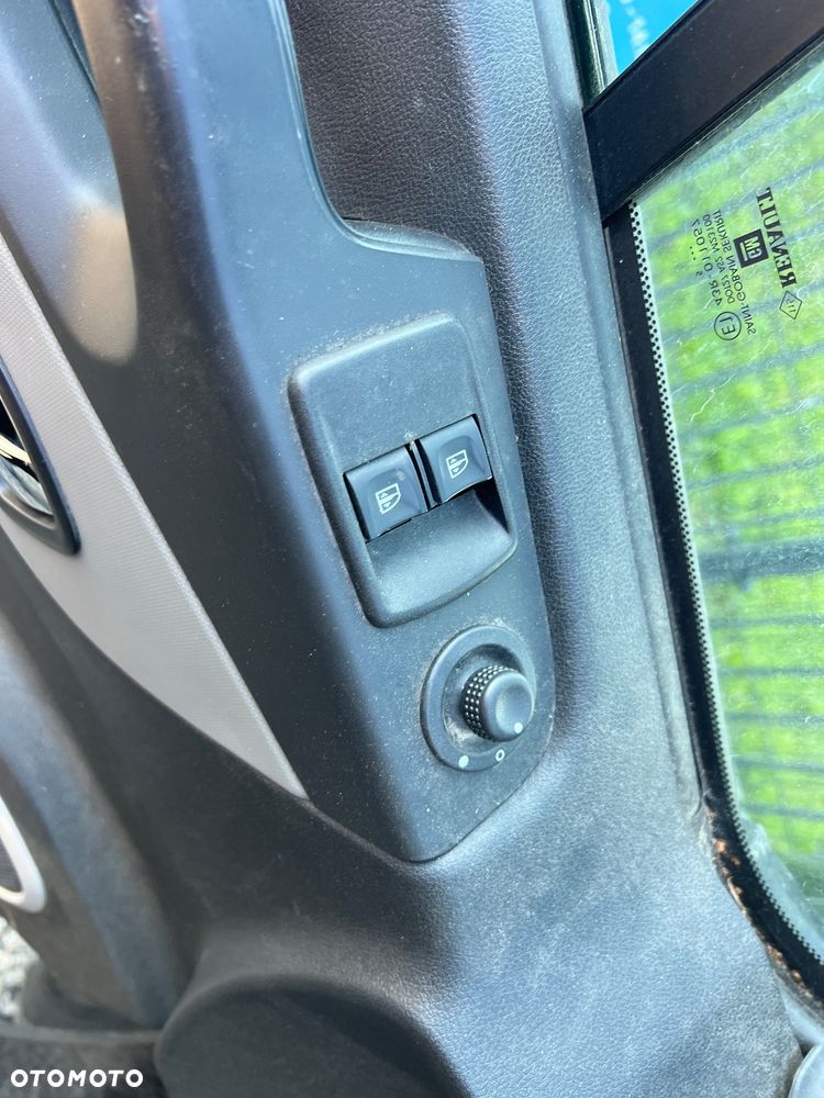 Renault Trafic - 13