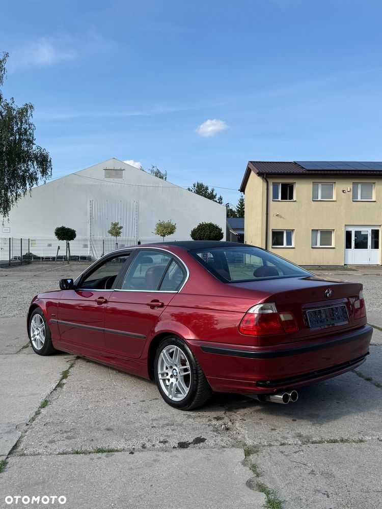 BMW Seria 3 323i - 3